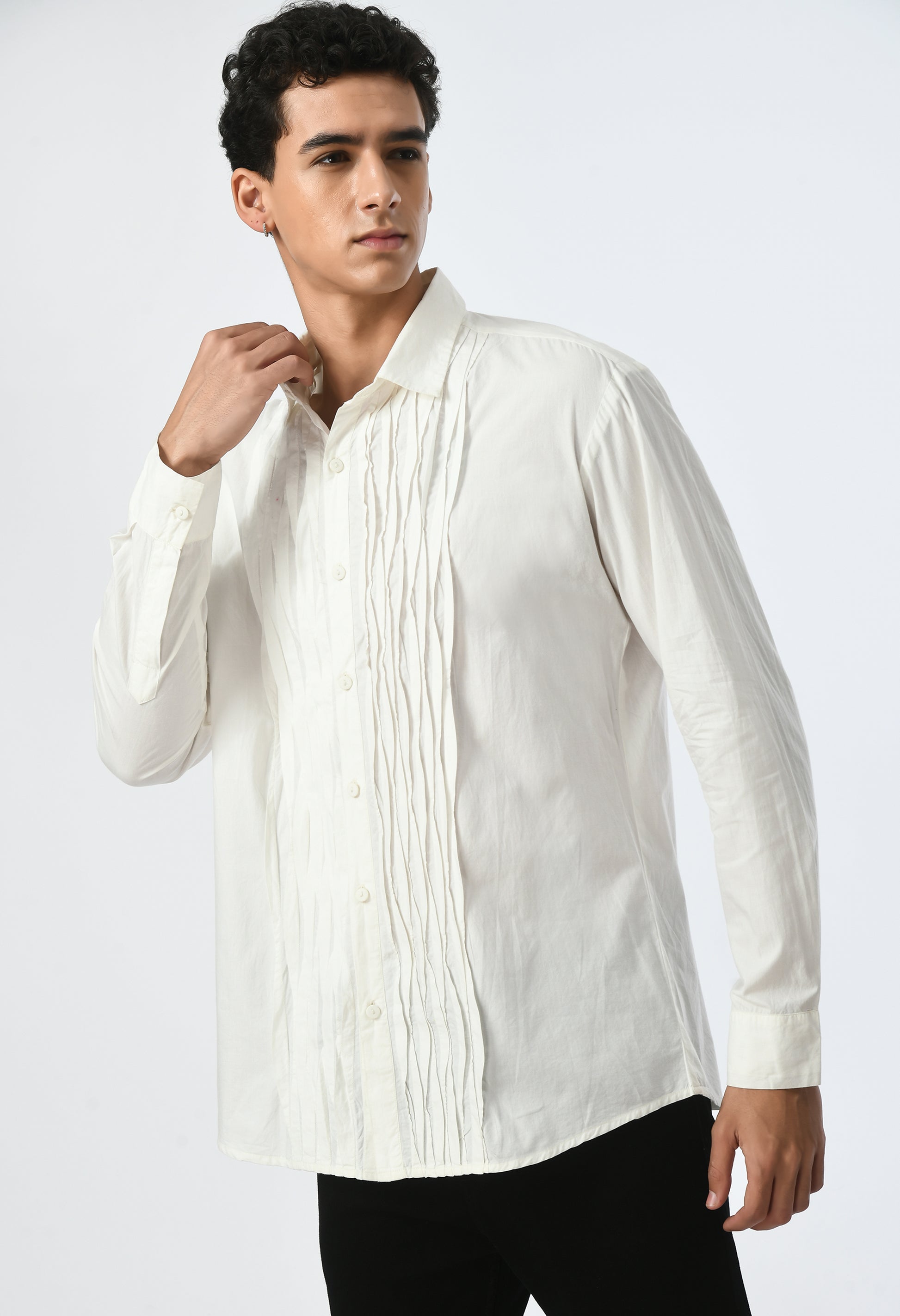 Minimal Tuck shirt