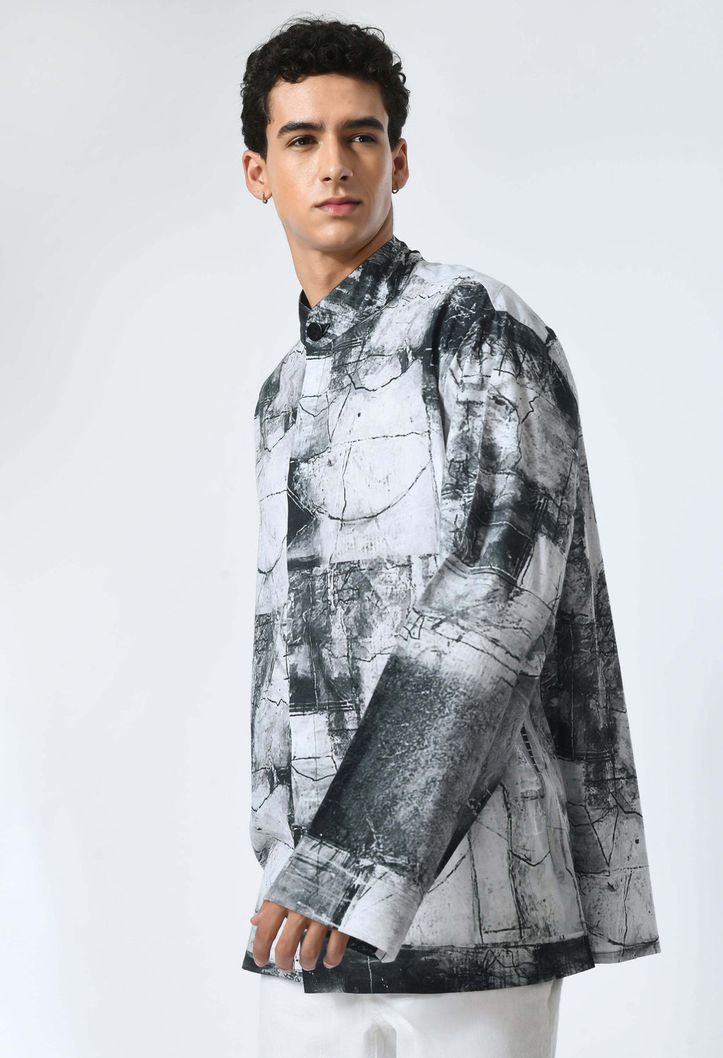 MONO MATRIX SHIRT with cultural print inspired by Bombay to Tokyo journey, crafted in soft cotton.