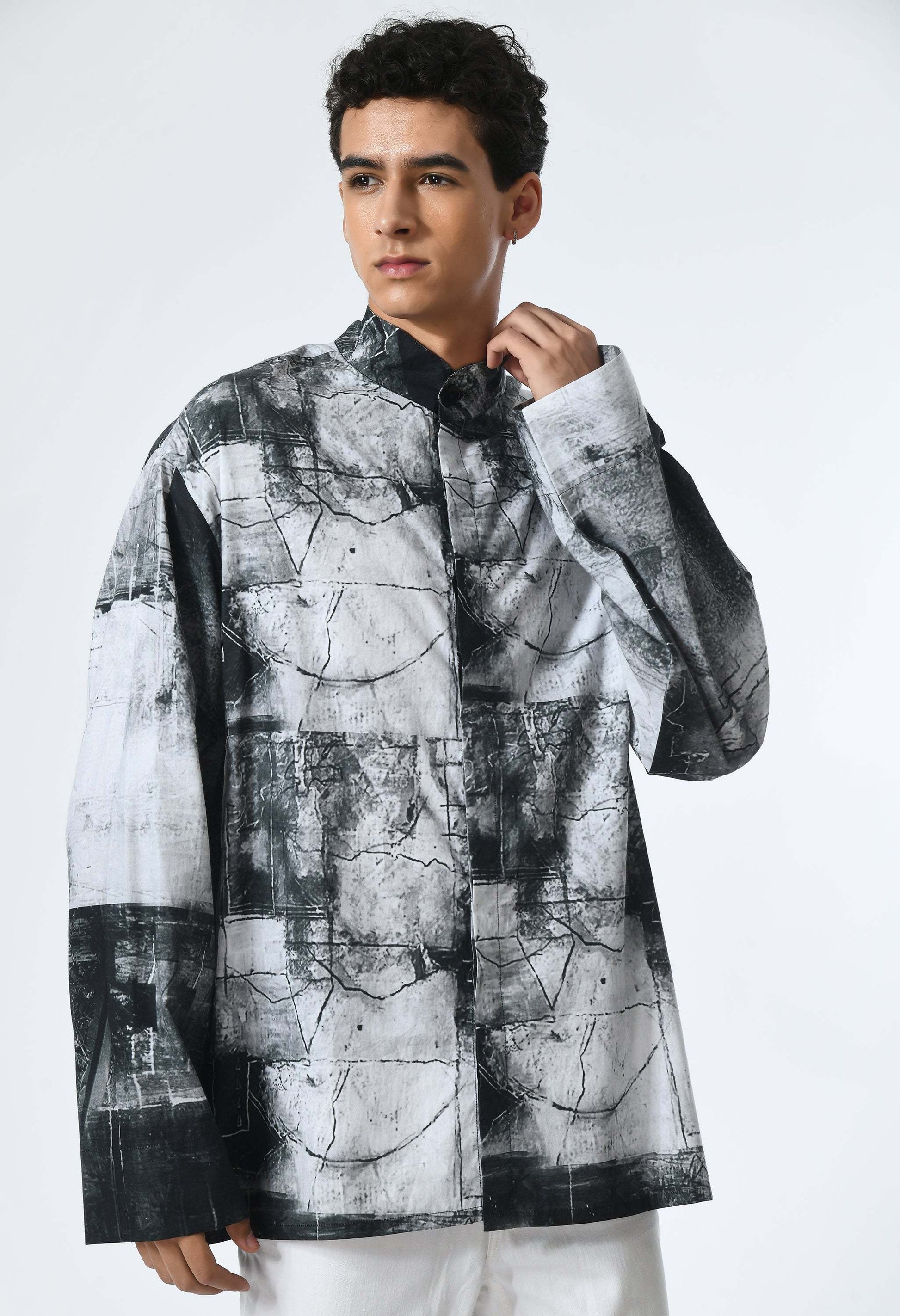 MONO MATRIX SHIRT with Bombay to Tokyo inspired print in soft cotton.