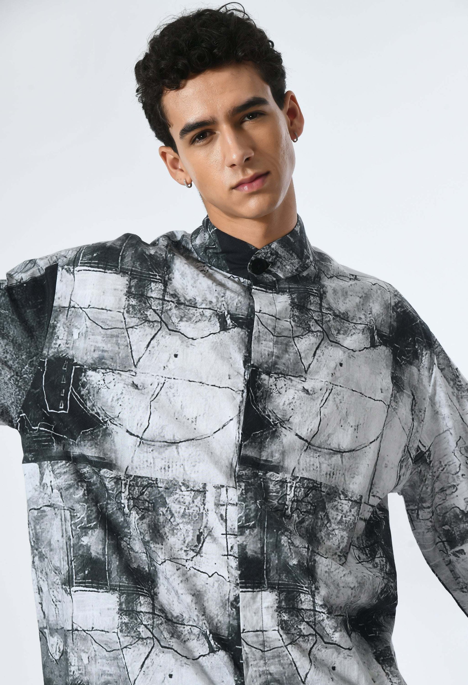 MONO MATRIX SHIRT with Bombay to Tokyo print design in soft cotton.