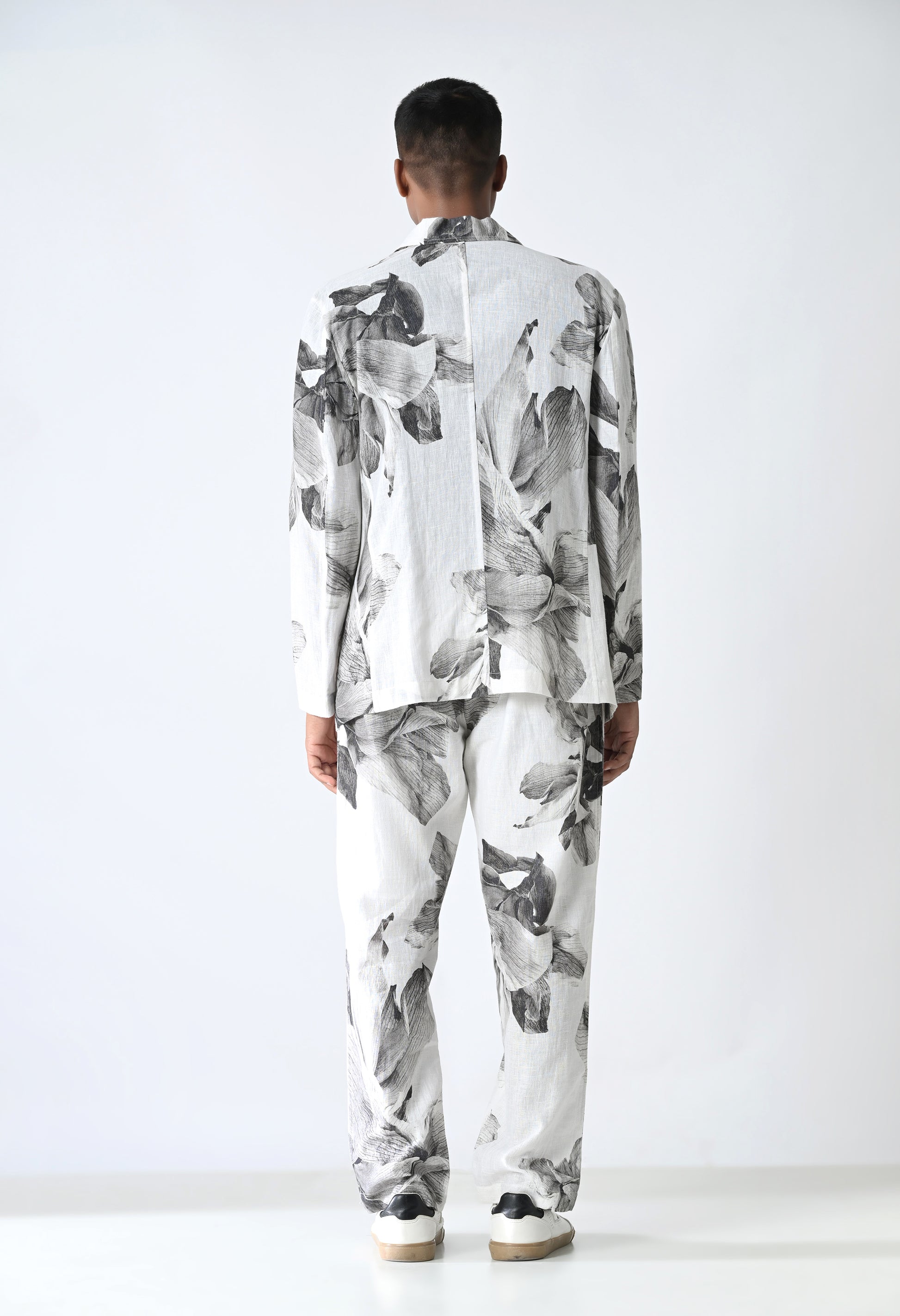 Monochrome co-ords