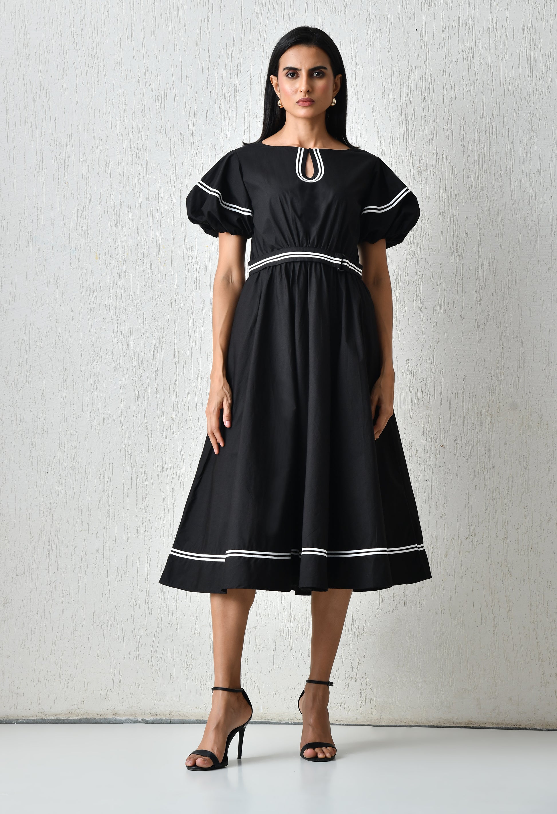 Noir Halo Piped Dress - samant chauhan design 