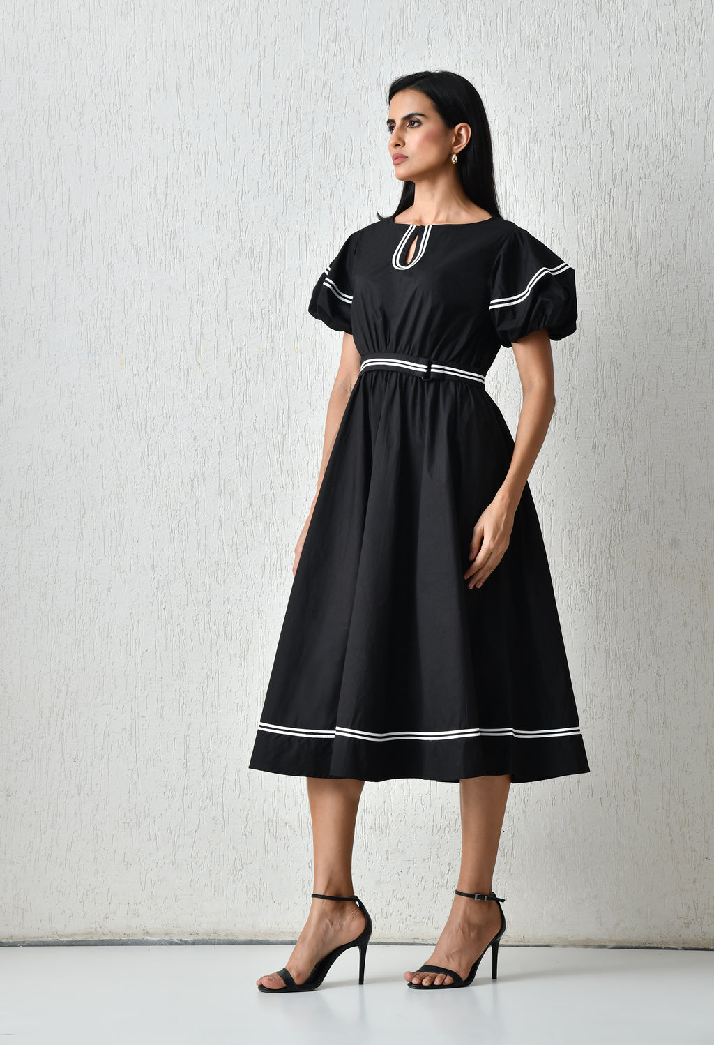 Noir Halo Piped Dress - samant chauhan design 