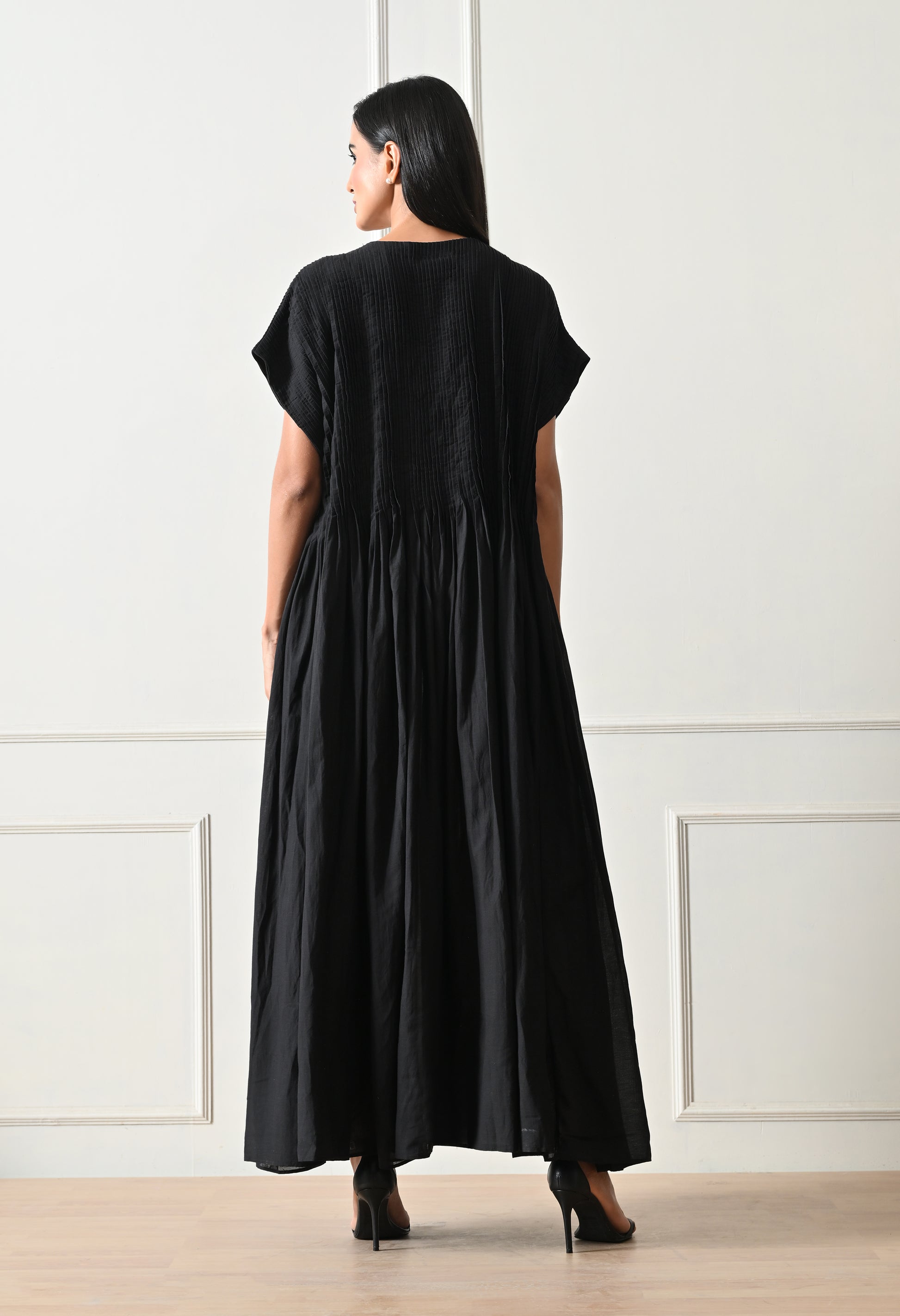 Black Pintuck Gathered Dress - samant chauhan design 