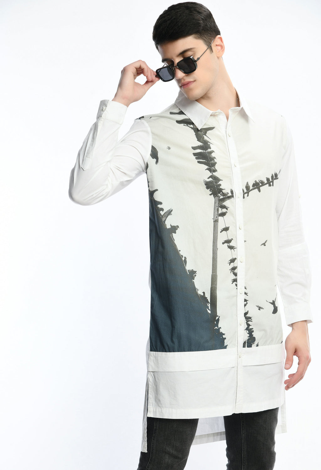 WING FLUX WHITE SHIRT with cultural print, soft cotton.