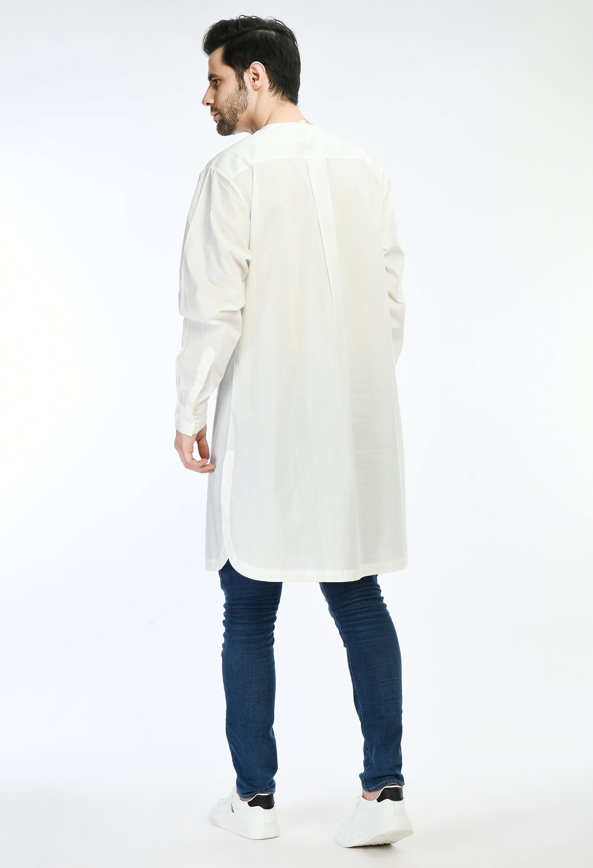 FOREST GRID SHIRT with small plant prints, light and comfortable for everyday wear.