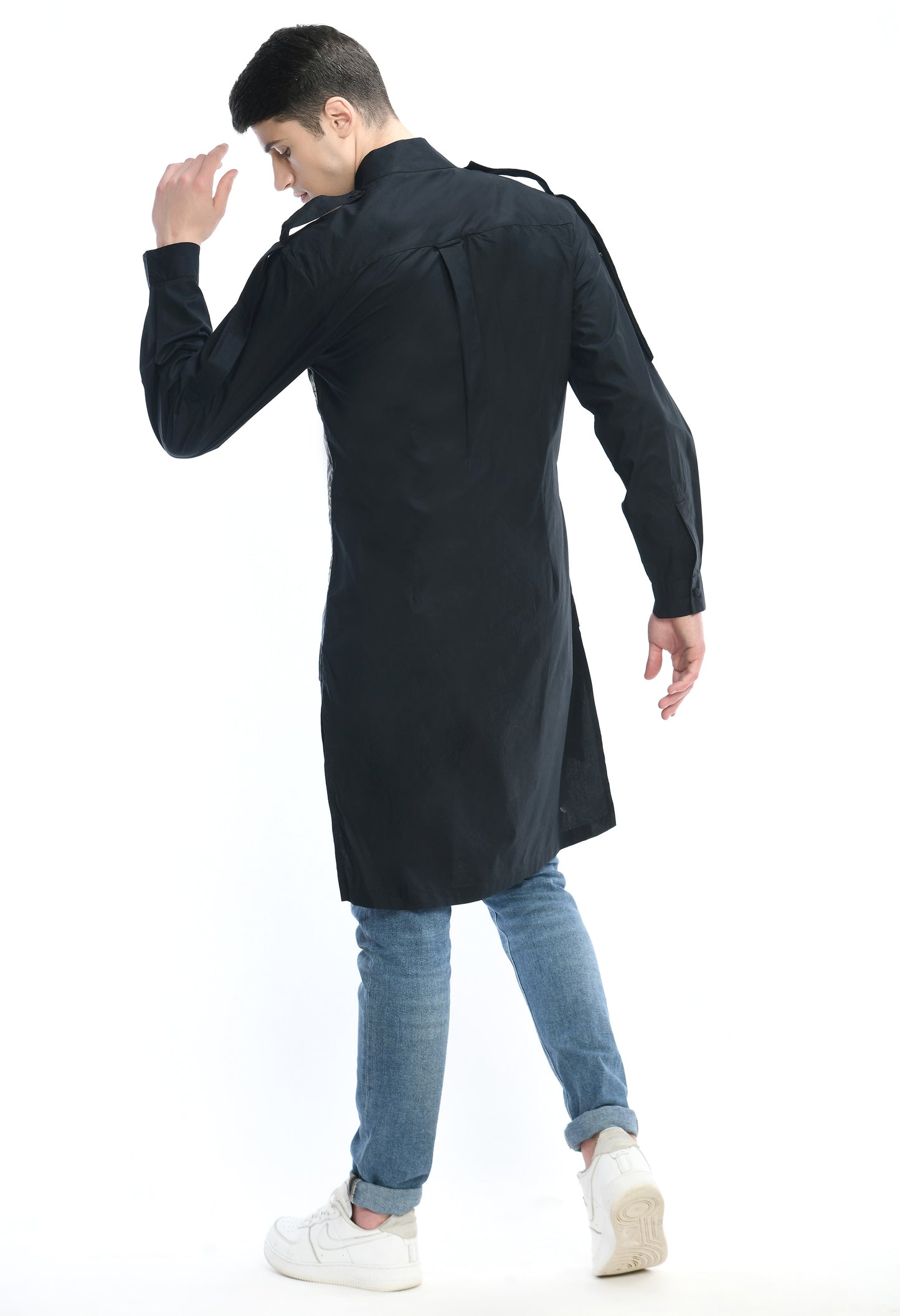 Black high low, stylish cotton shirt with digital print on it